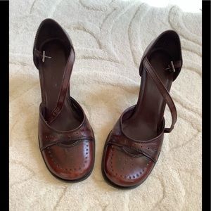 A pair of reaction shoes